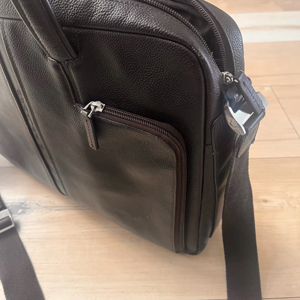 PIQUADRO ITALY MESSENGER BRIEFCASE ✨